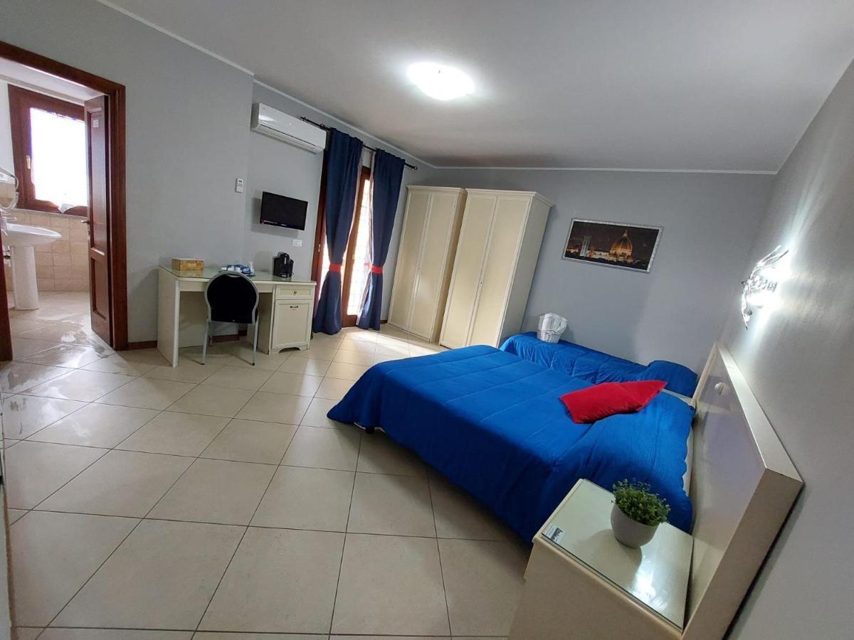 Fiumicino Inn Airport Exterior photo