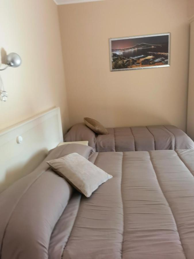 Fiumicino Inn Airport Exterior photo