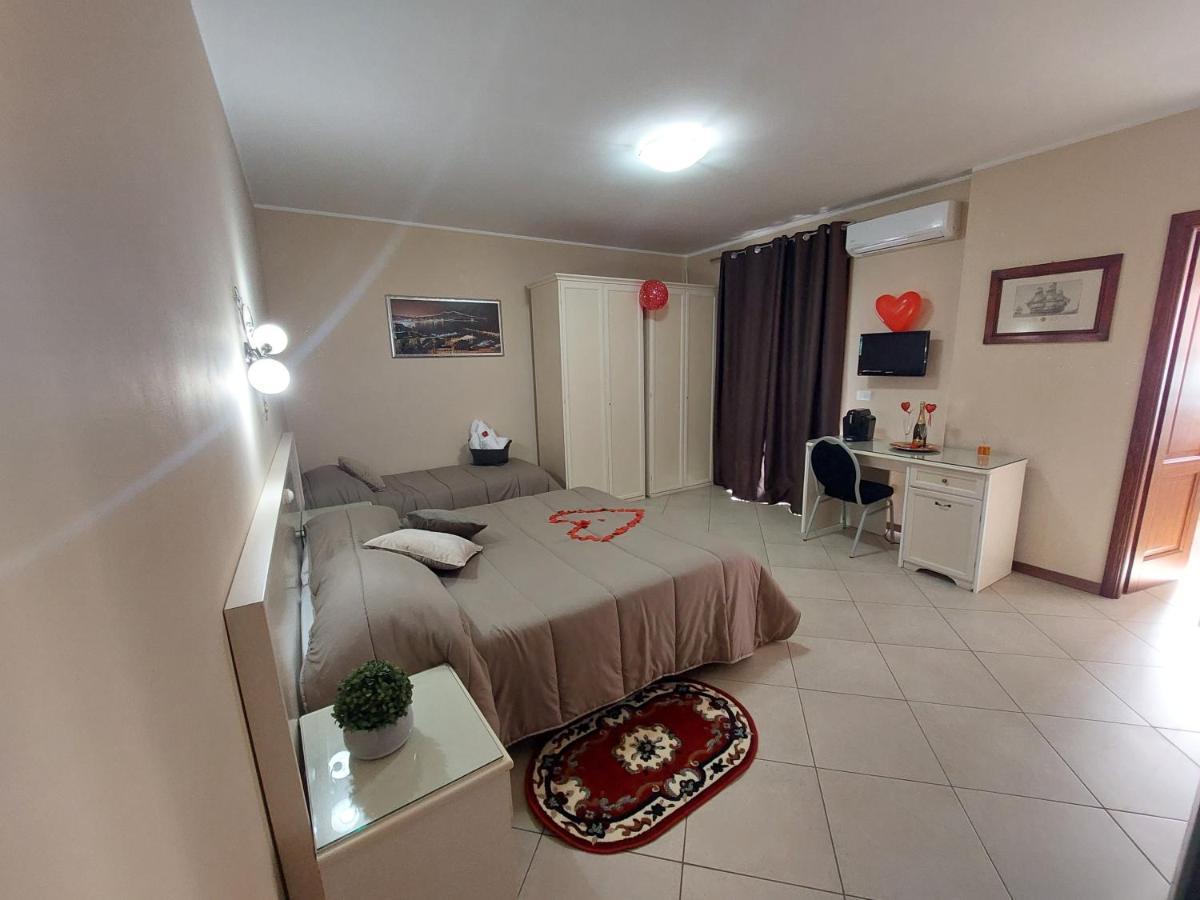 Fiumicino Inn Airport Exterior photo