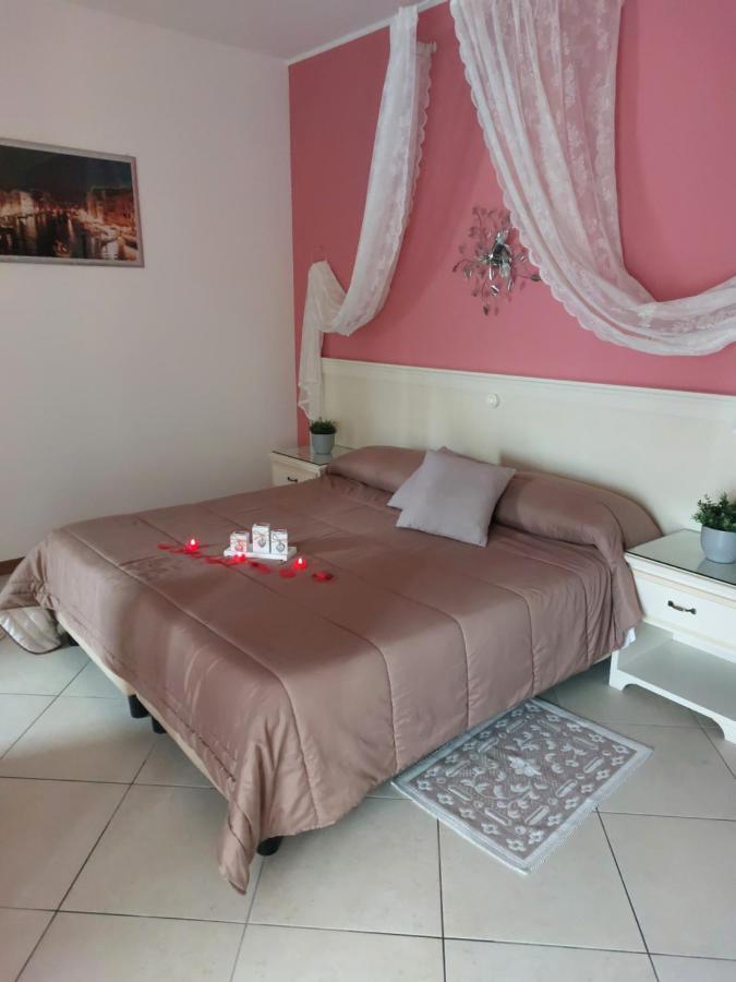 Fiumicino Inn Airport Exterior photo