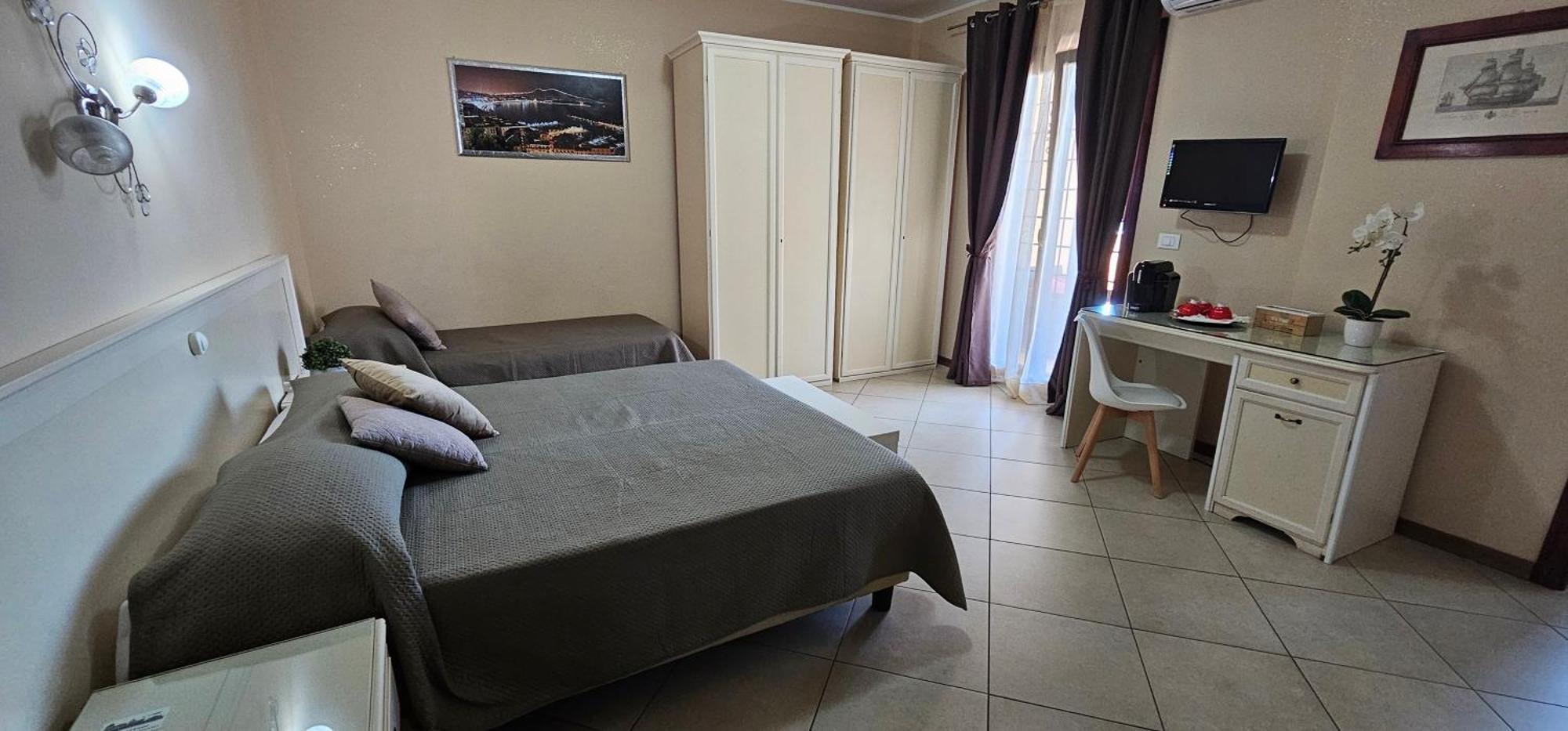 Fiumicino Inn Airport Exterior photo