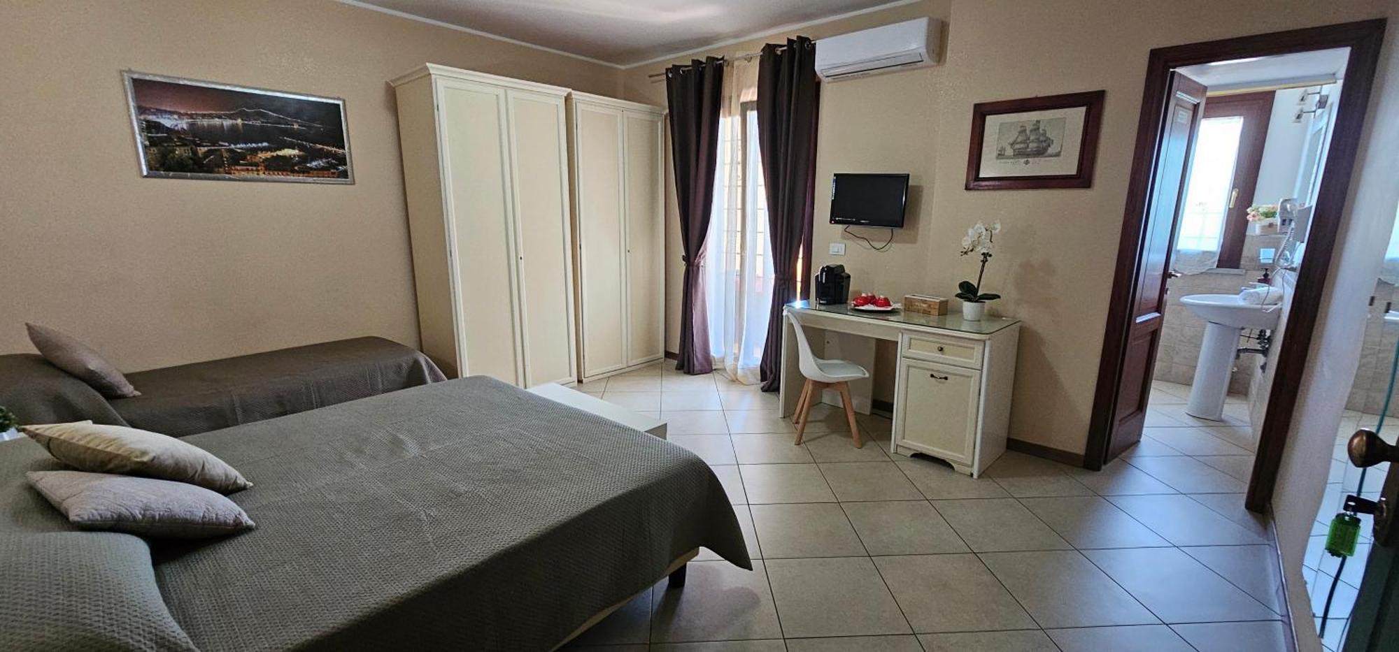 Fiumicino Inn Airport Exterior photo