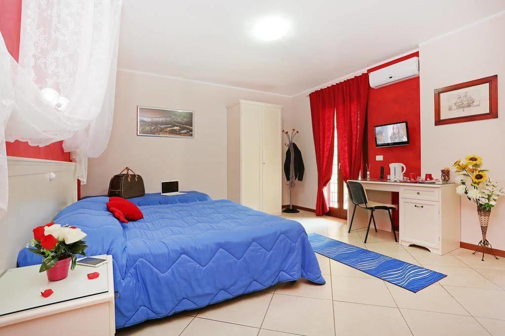 Fiumicino Inn Airport Exterior photo