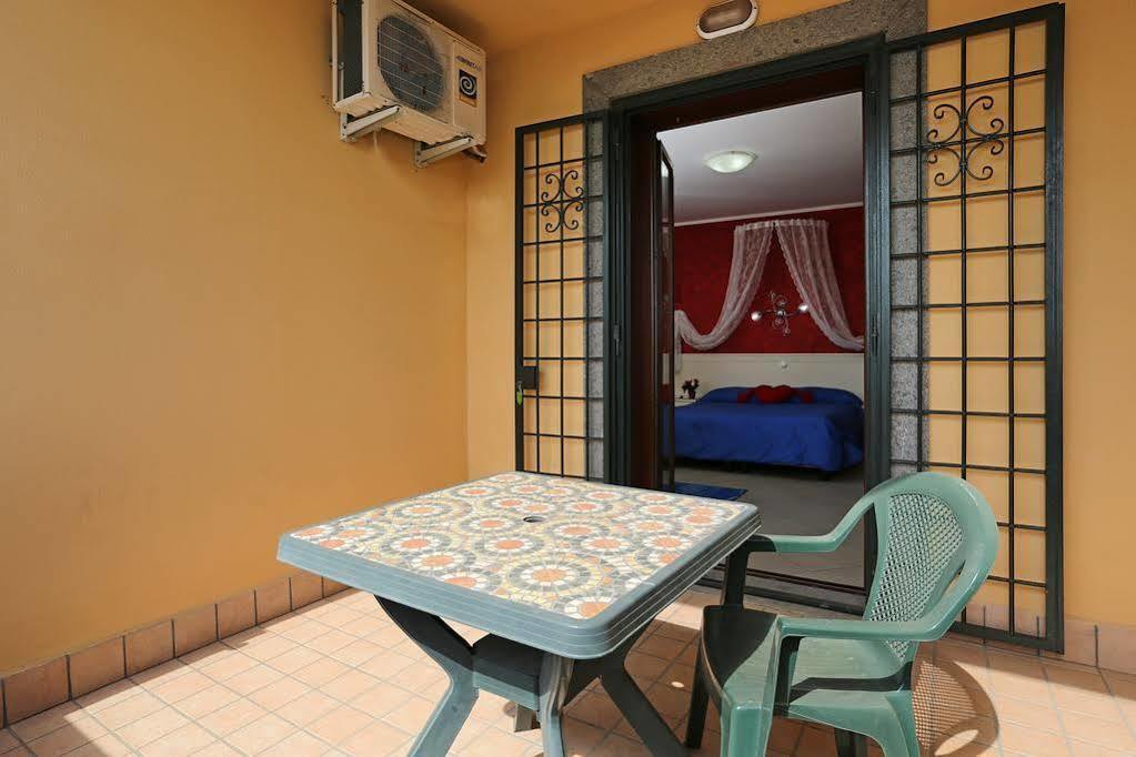 Fiumicino Inn Airport Exterior photo